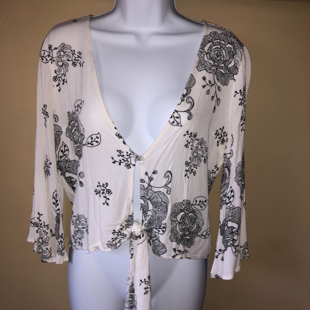 Black and white floral top